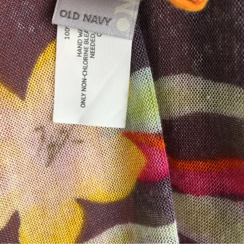 Maurices Women's 24/7 Peach Short Sleeve Tee Size OX With Old Navy Floral Scarf - Picture 8 of 12